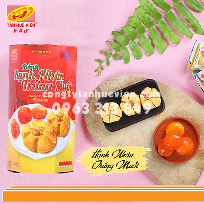 Bánh hạnh nhân trứng muối 300g