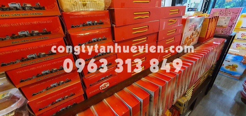 cửa hàng bánh pía Tân Huê Viên tại quận 1