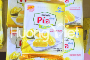Bánh pía chay đậu xanh sầu riêng là dòng bánh best seller tại Hương Việt Mart 